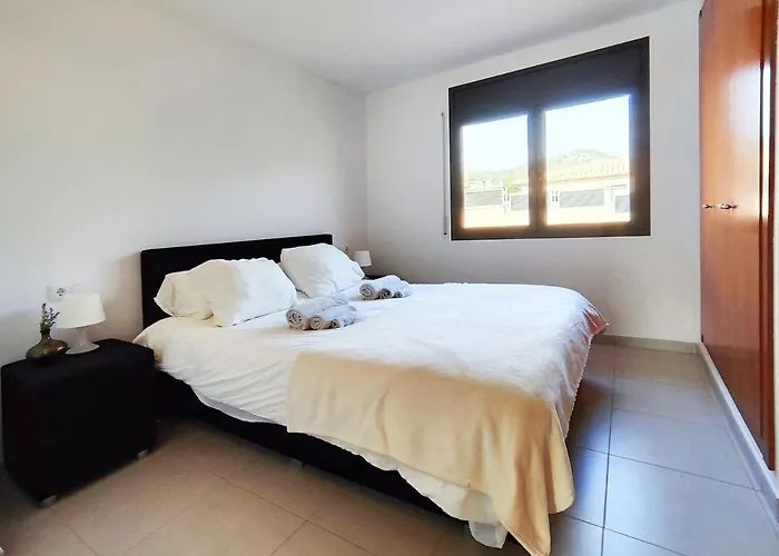 Casa Con Piscina En L'estartit * Girona
