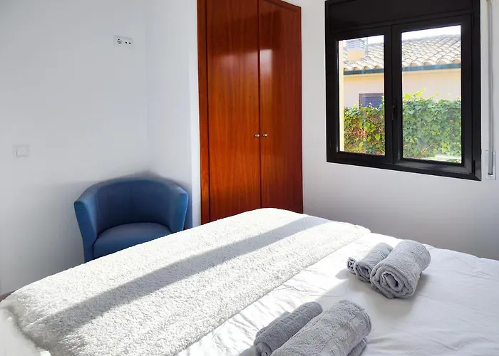 Casa Con Piscina En L'estartit * Girona